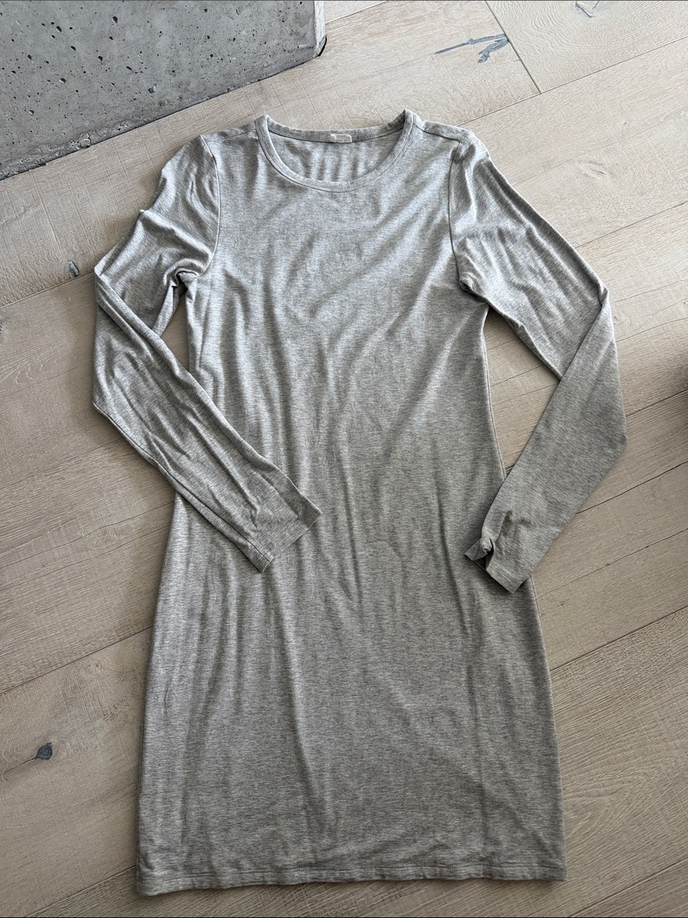 Wilfred Long Sleeve Crewneck Knit Dress - Light Gray